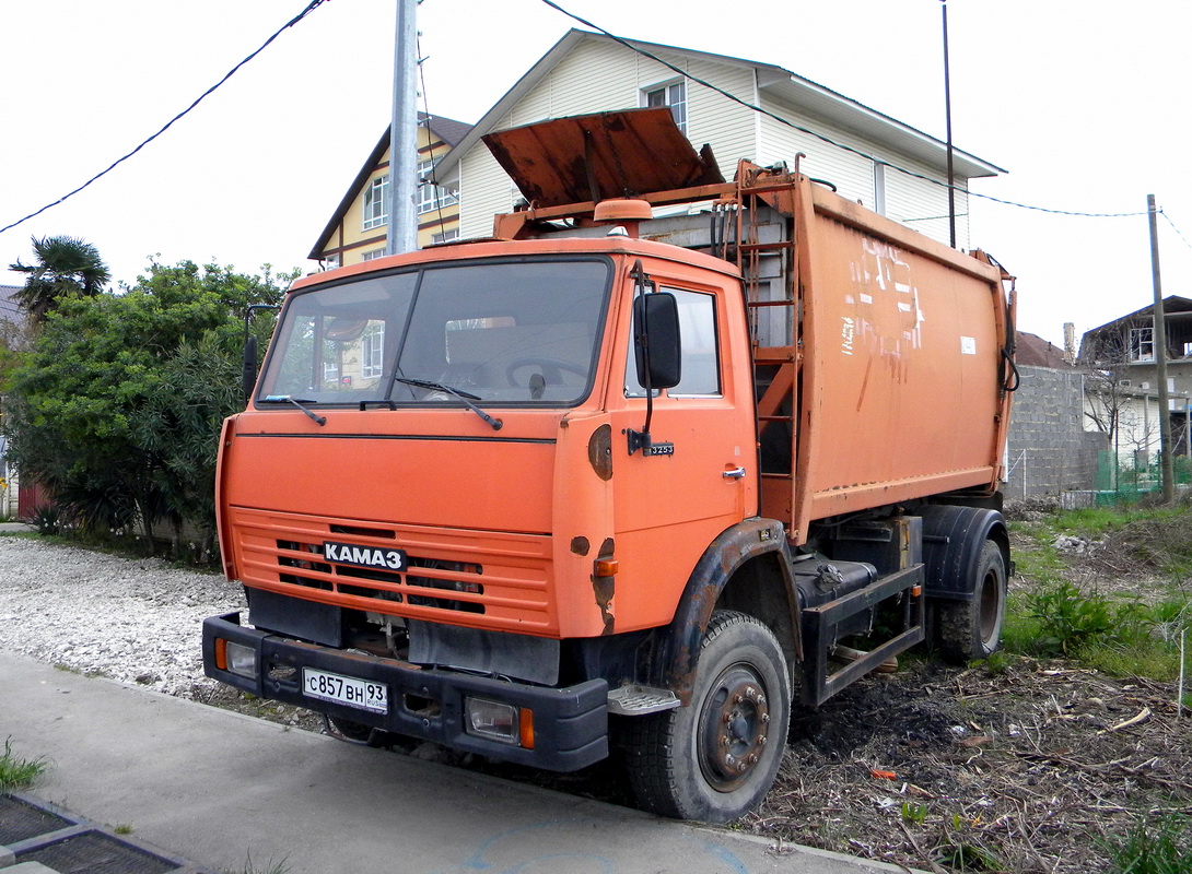 Краснодарский край, № С 857 ВН 93 — КамАЗ-43253-15 [43253R]