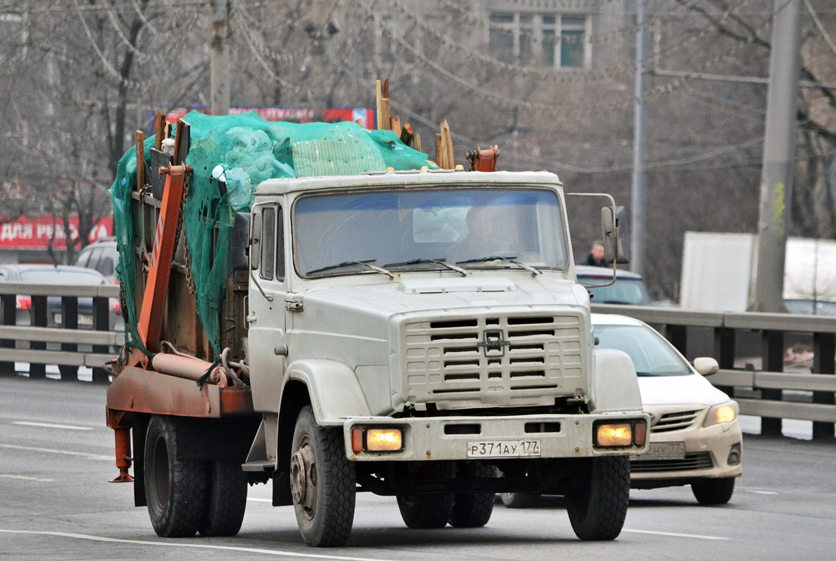 Москва, № Р 371 АУ 177 — ЗИЛ-494560