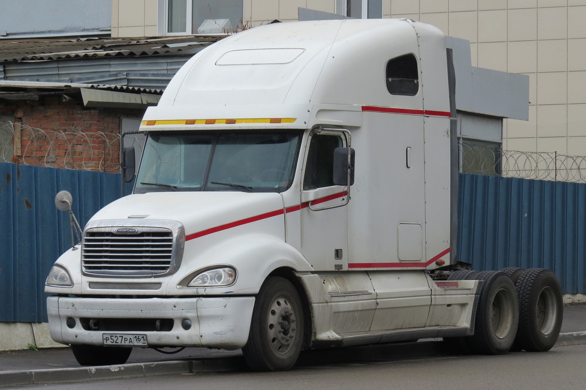 Ростовская область, № Р 527 РА 161 — Freightliner Columbia