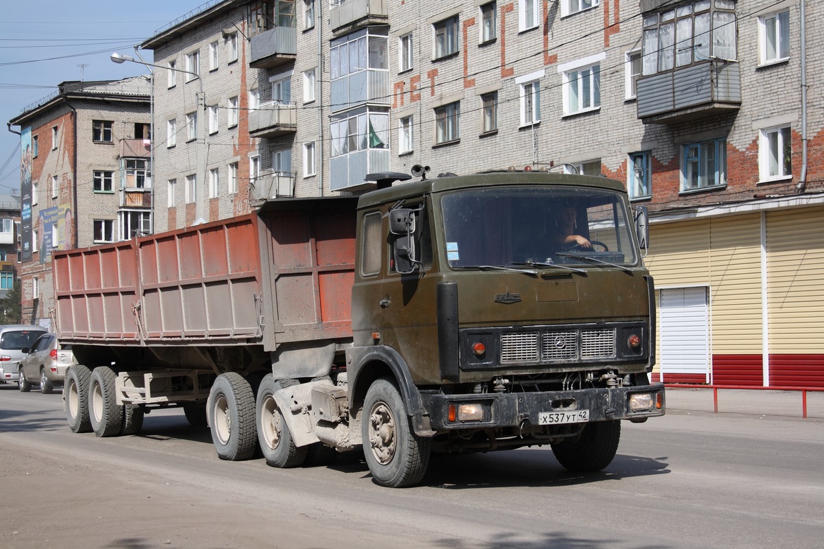 Кемеровская область, № Х 537 УТ 42 — МАЗ-64229