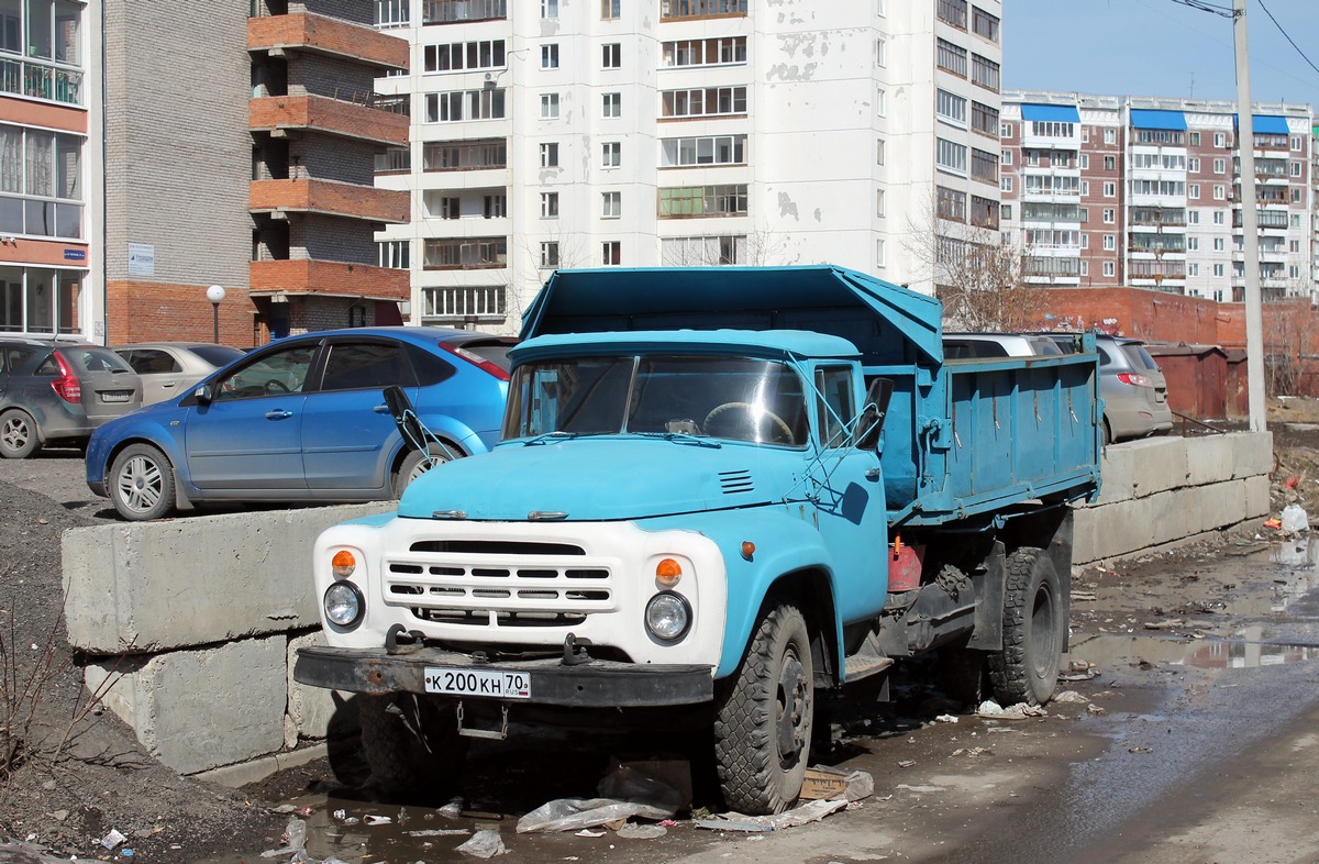 Томская область, № К 200 КН 70 — ЗИЛ-495710