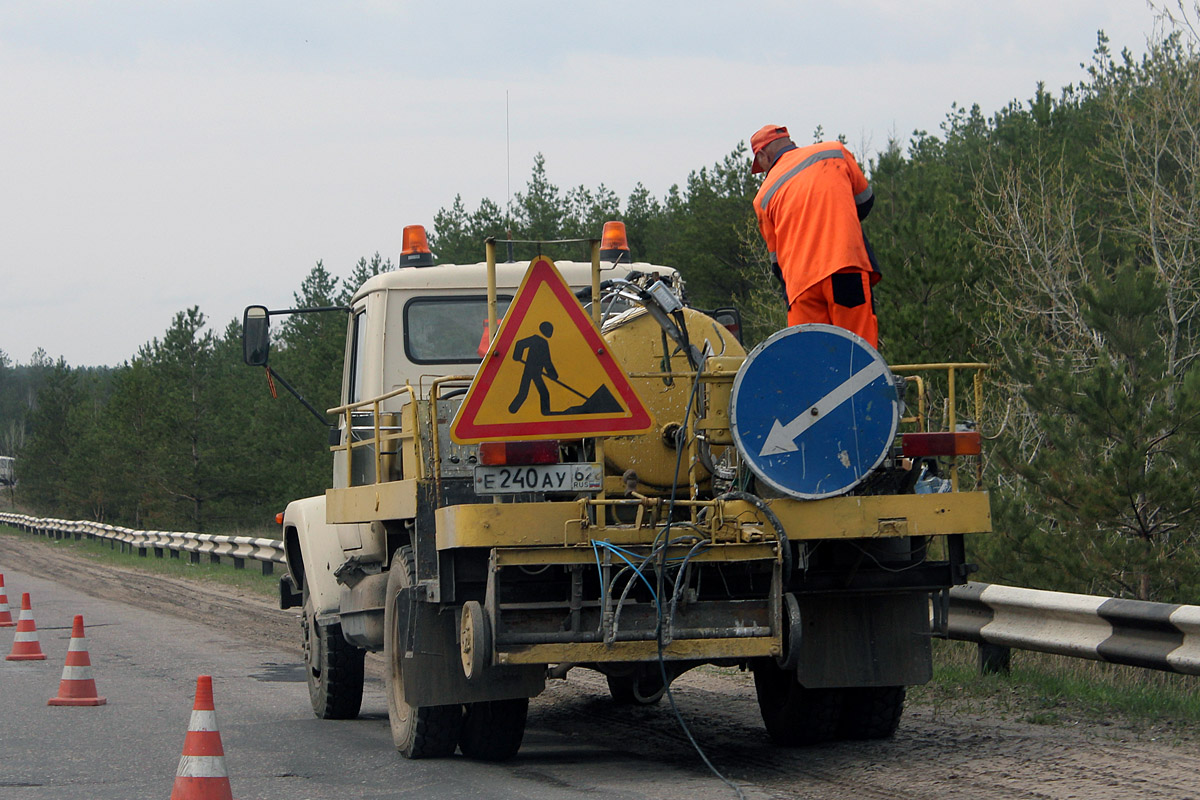 Рязанская область, № Е 240 АУ 62 — ГАЗ-3307