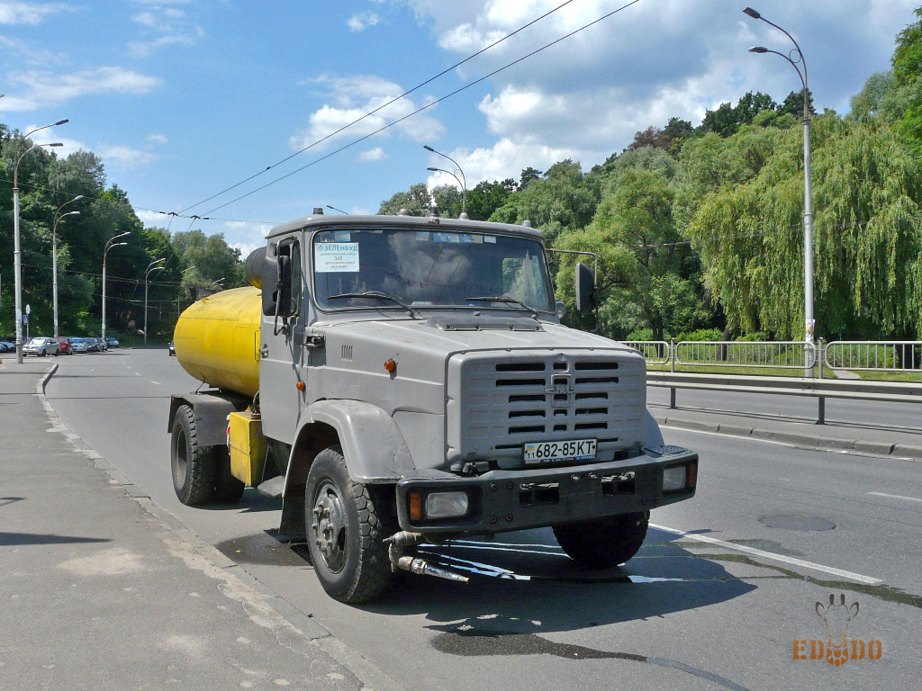 Киев, № 682-85 КТ — ЗИЛ-433362