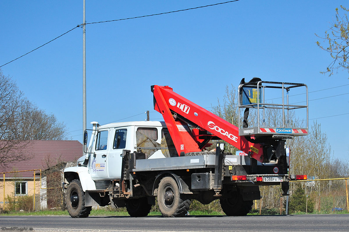 Нижегородская область, № В 388 РХ 152 — ГАЗ-33081 «Садко»