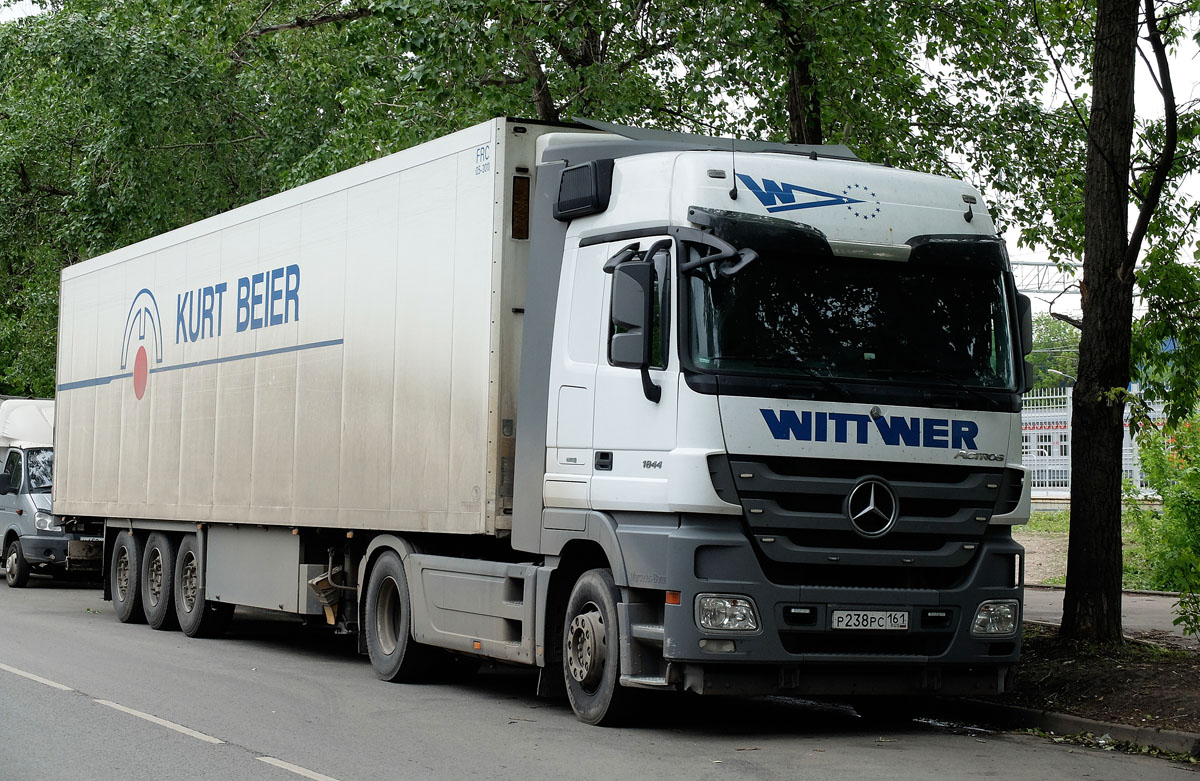 Ростовская область, № Р 238 РС 161 — Mercedes-Benz Actros ('2009) 1844