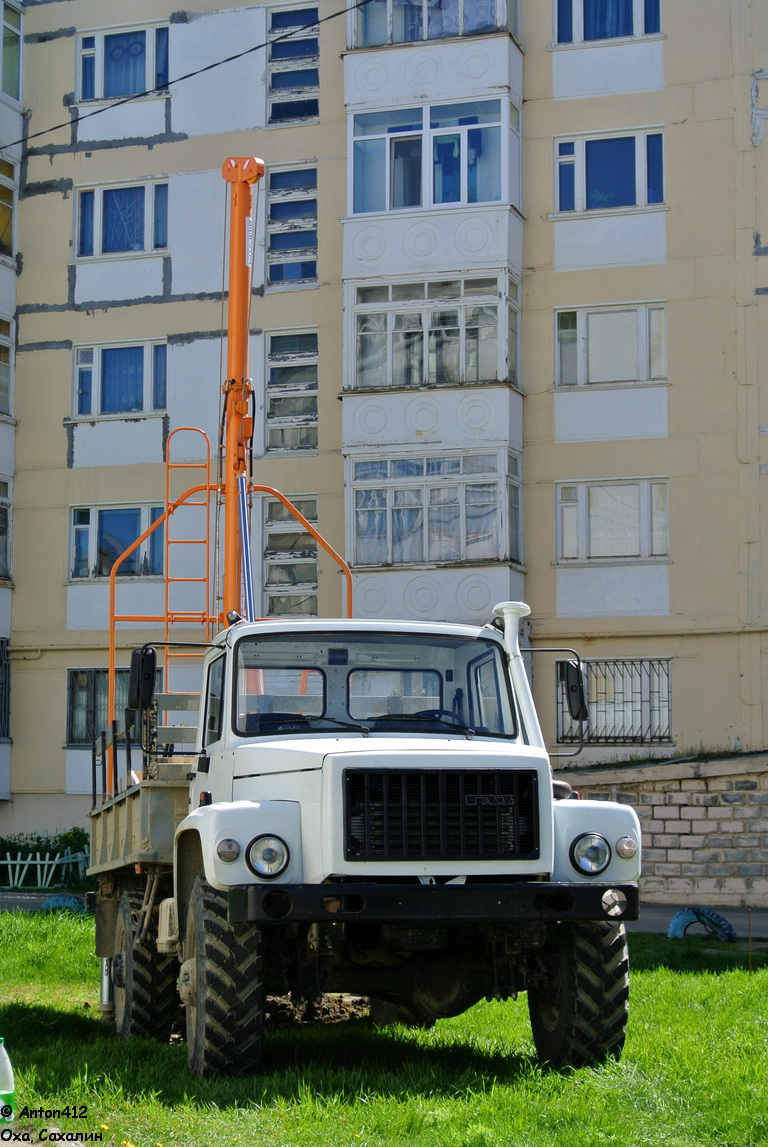 Сахалинская область, № М 422 ОН 65 — ГАЗ-33081 «Садко»