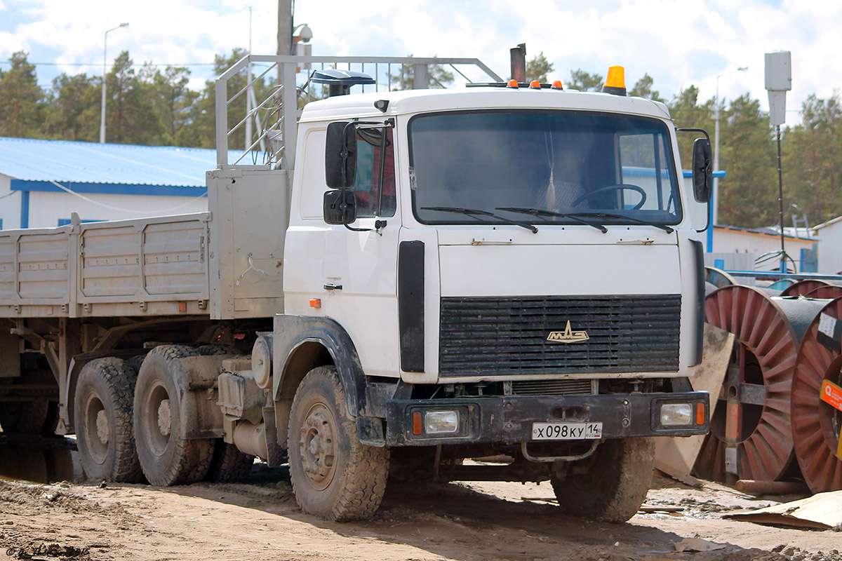 Саха (Якутия), № Х 098 КУ 14 — МАЗ-6422 (общая модель)