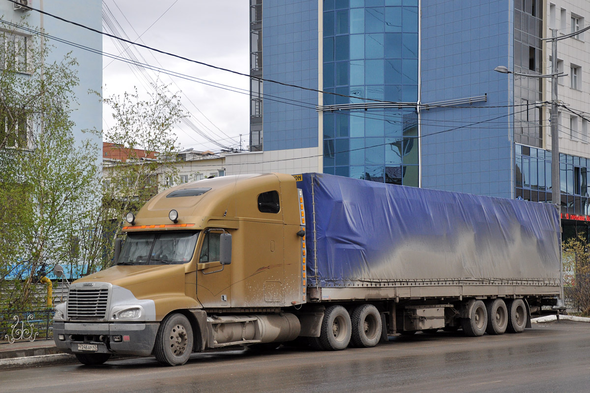 Ленинградская область, № У 246 АР 47 — Freightliner Century Class