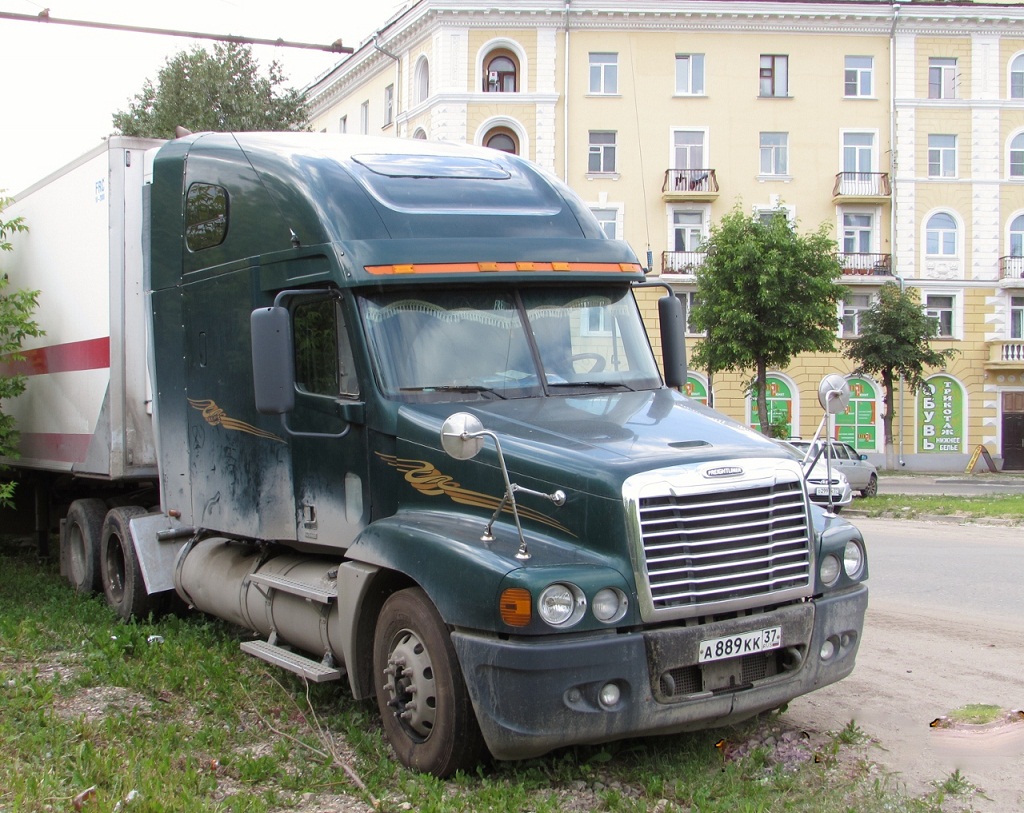 Ивановская область, № А 889 КК 37 — Freightliner Century Class