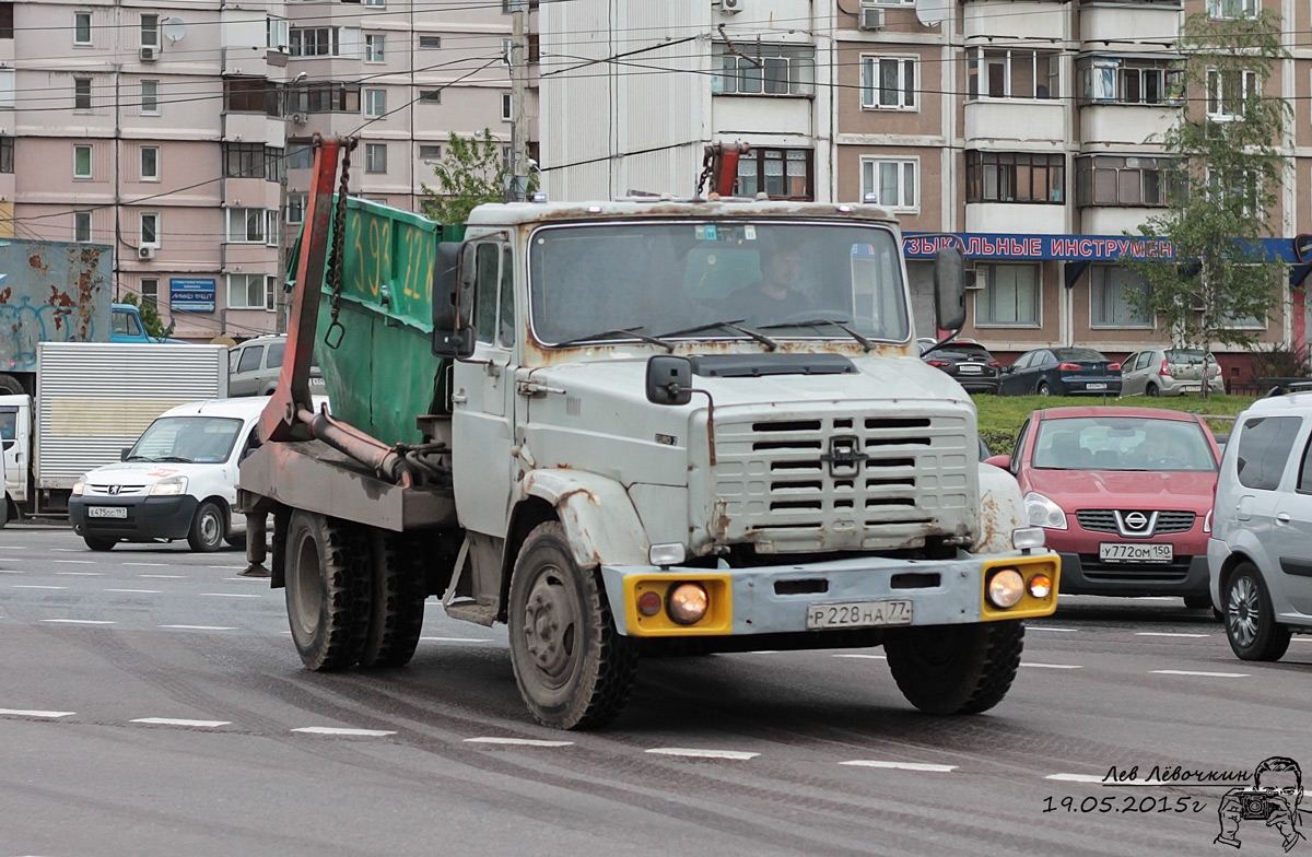 Москва, № Р 228 НА 77 — ЗИЛ-433362