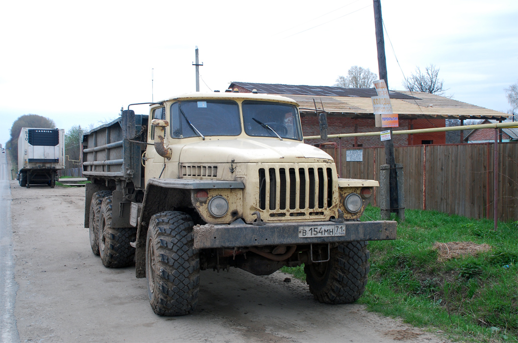 Тульская область, № В 154 МН 71 — Урал-5557