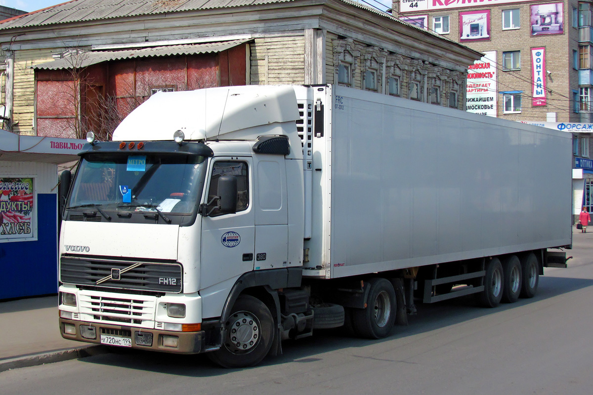 Москва, № Х 720 НС 199 — Volvo ('1993) FH12.380