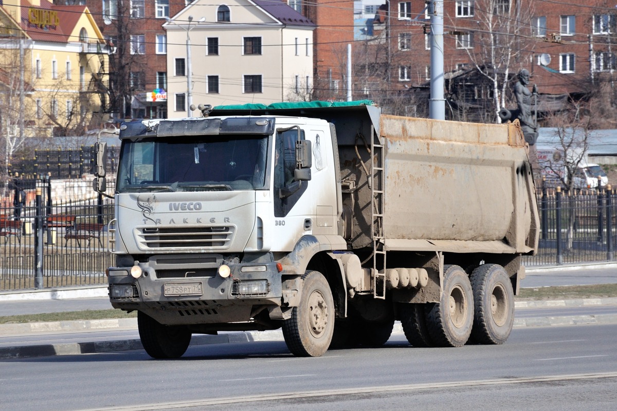 Тульская область, № Р 758 РТ 71 — IVECO Trakker ('2004)