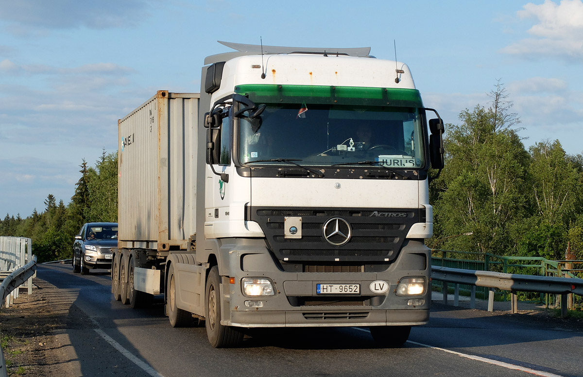 Латвия, № HT-9652 — Mercedes-Benz Actros ('2003) 1841