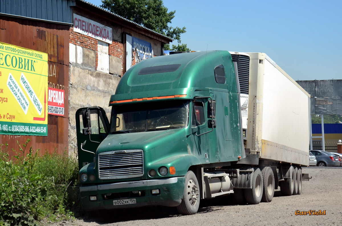 Новосибирская область, № В 002 ХК 154 — Freightliner Century Class