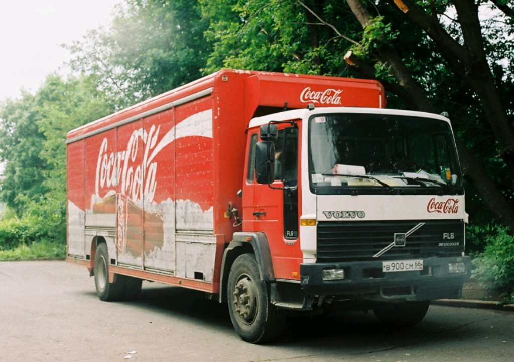 Свердловская область, № В 900 СМ 66 — Volvo FL6