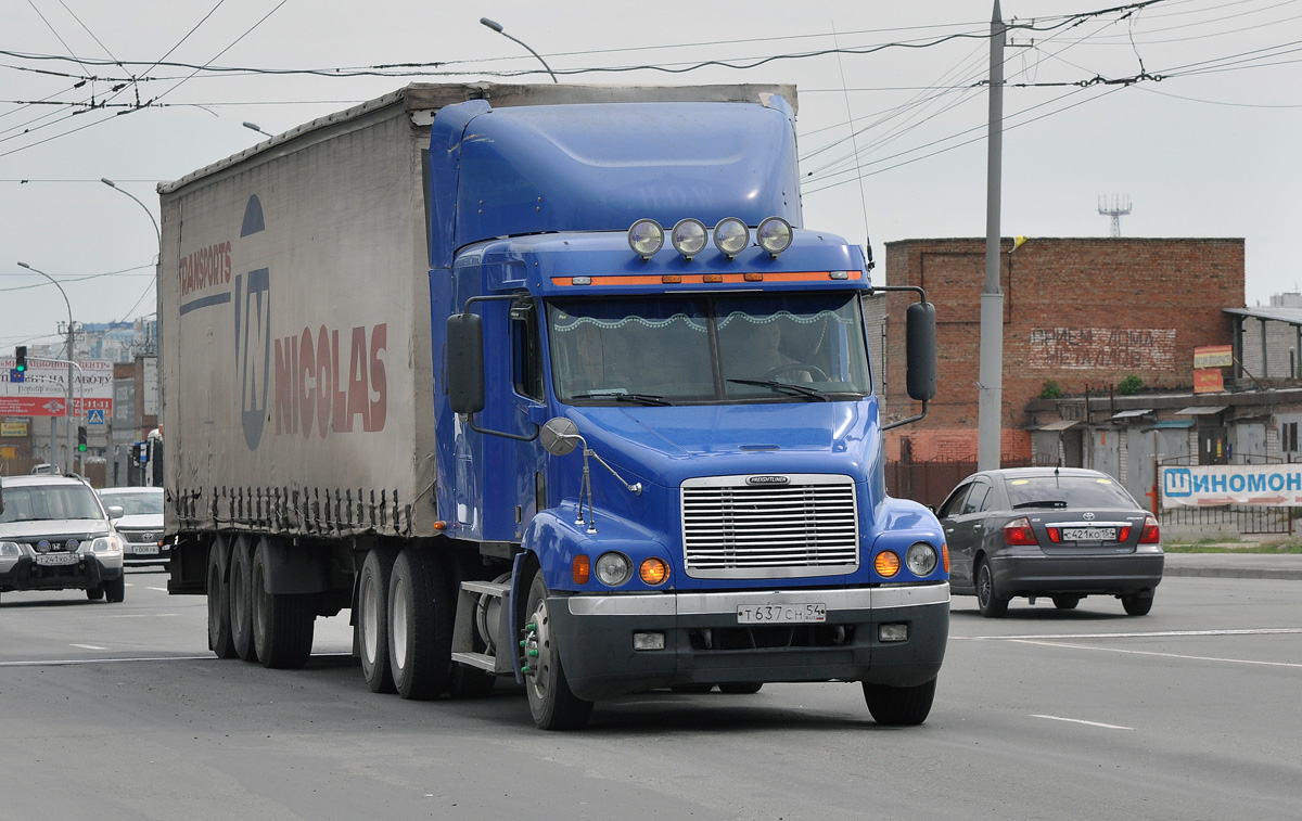 Новосибирская область, № Т 637 СН 54 — Freightliner Century Class