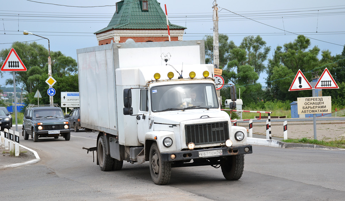 Нижегородская область, № Х 671 ЕМ 52 — ГАЗ-3309