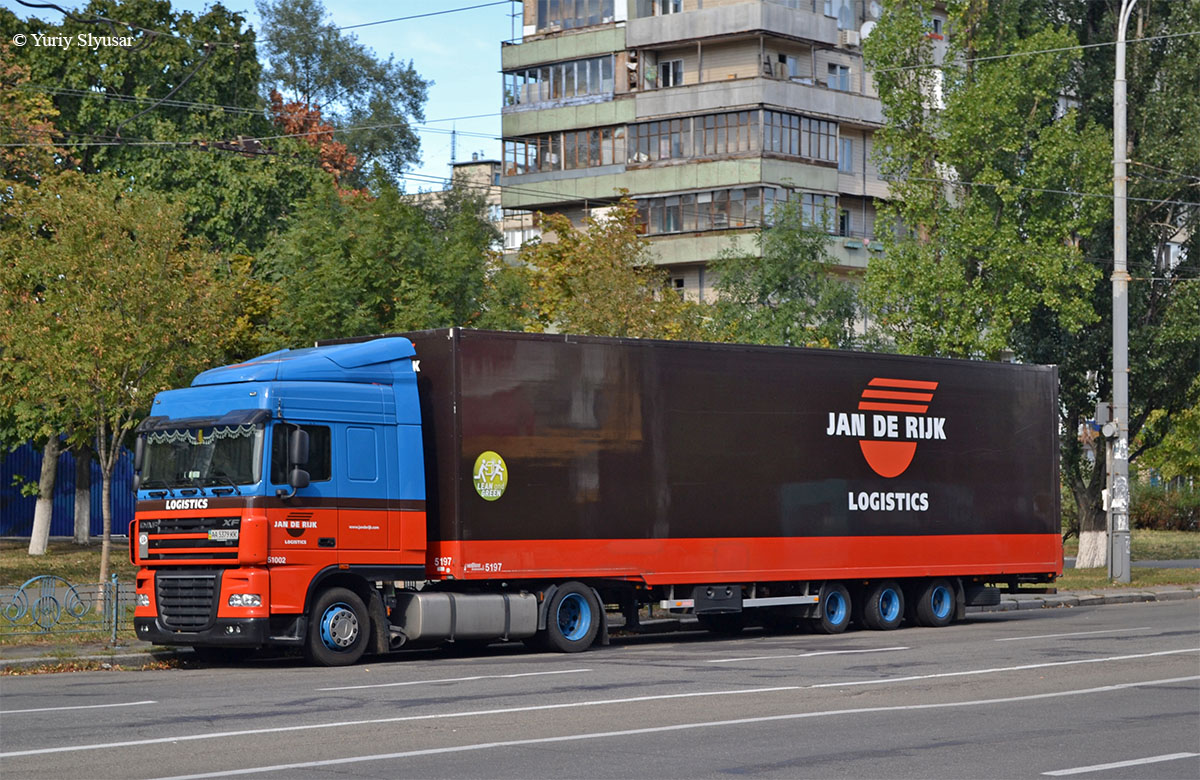 Киев, № АА 5379 КК — DAF XF105 FT