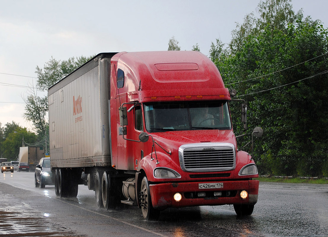 Челябинская область, № С 426 МК 174 — Freightliner Columbia