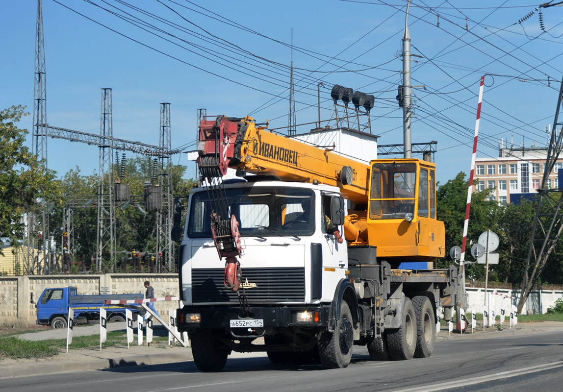 Новосибирская область, № А 652 РС 154 — МАЗ-6303A3