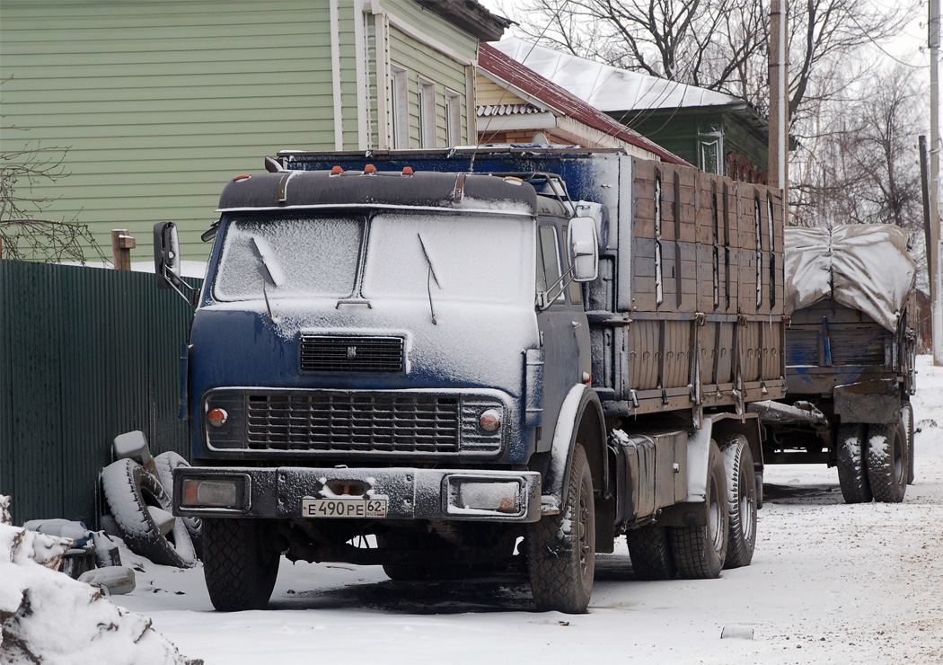 Рязанская область, № Е 490 РЕ 62 — МАЗ-516Б