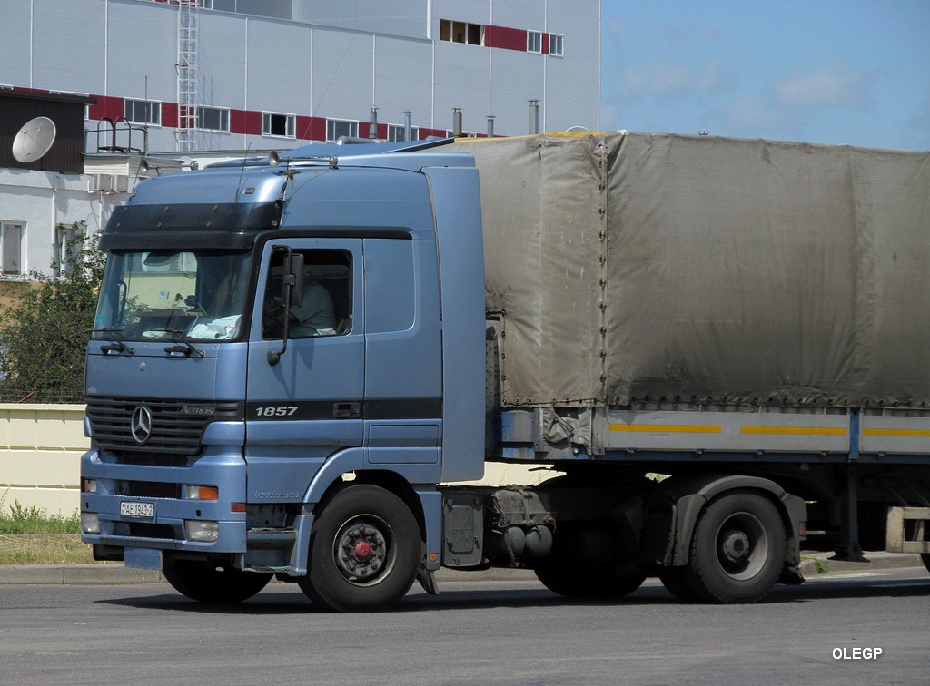 Витебская область, № АЕ 1943-2 — Mercedes-Benz Actros ('1997)