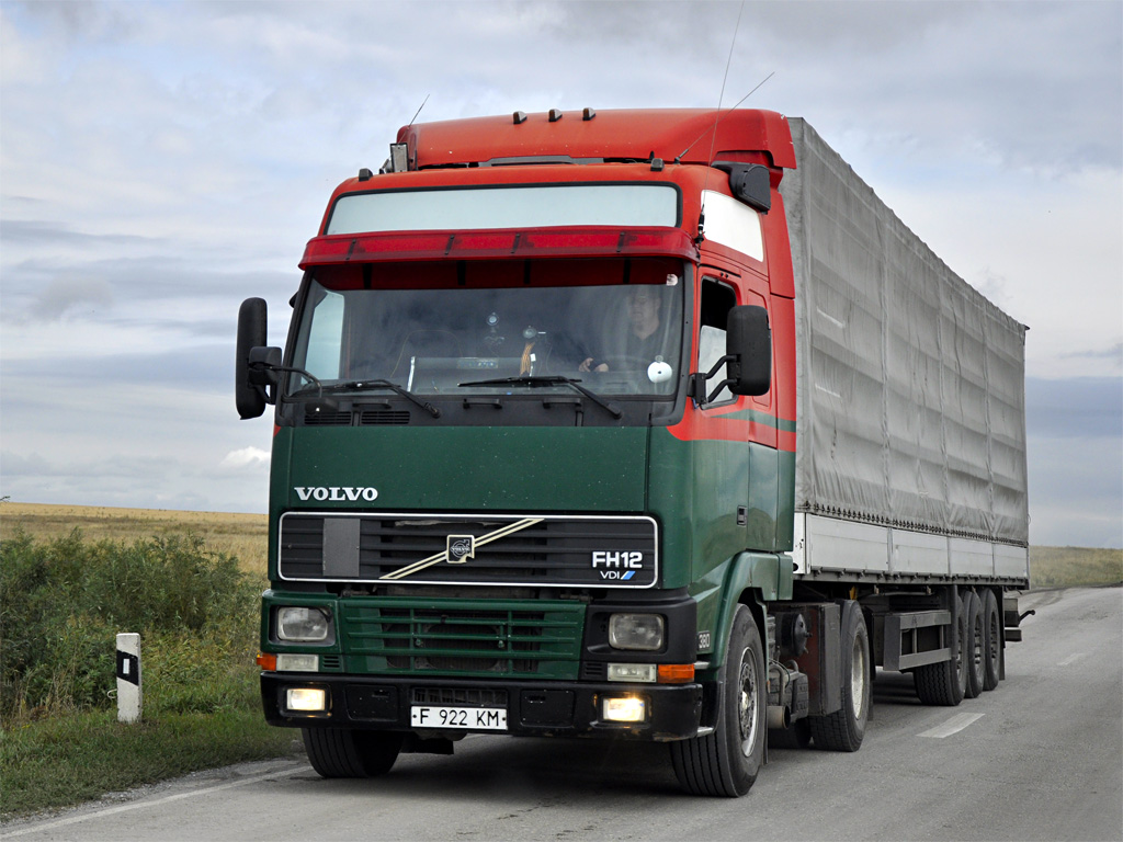 Восточно-Казахстанская область, № F 922 KM — Volvo ('1993) FH12.380