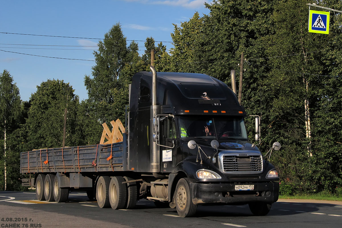 Московская область, № Н 092 МК 150 — Freightliner Columbia