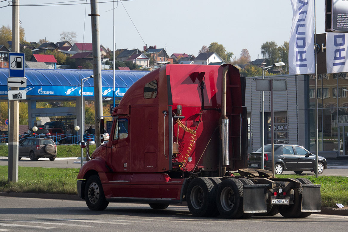 Удмуртия, № Х 740 НА 18 — Freightliner Century Class