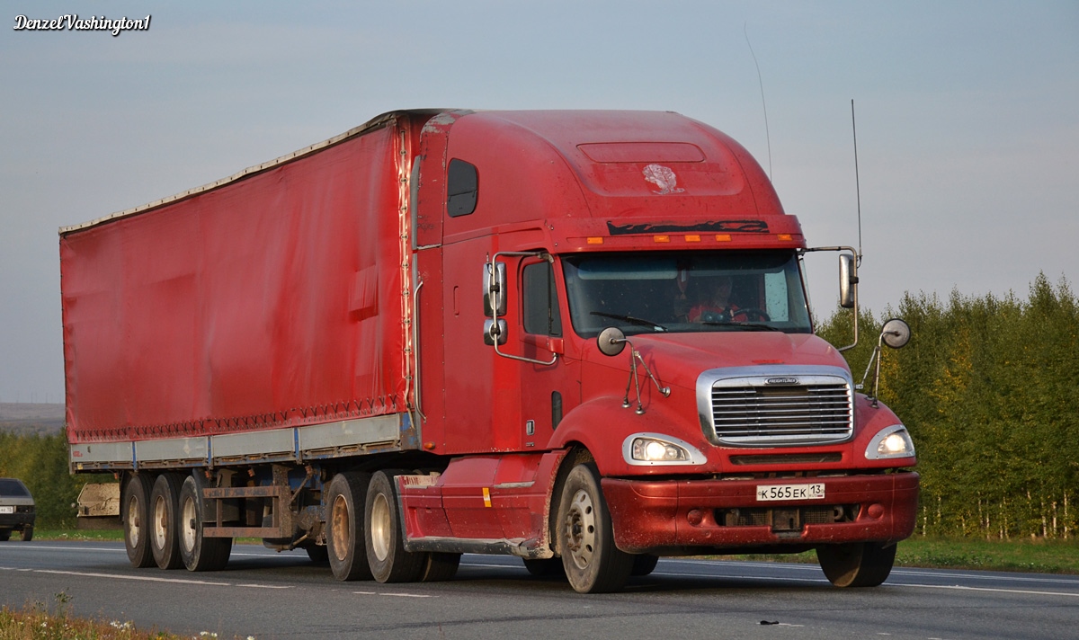 Мордовия, № К 565 ЕК 13 — Freightliner Columbia