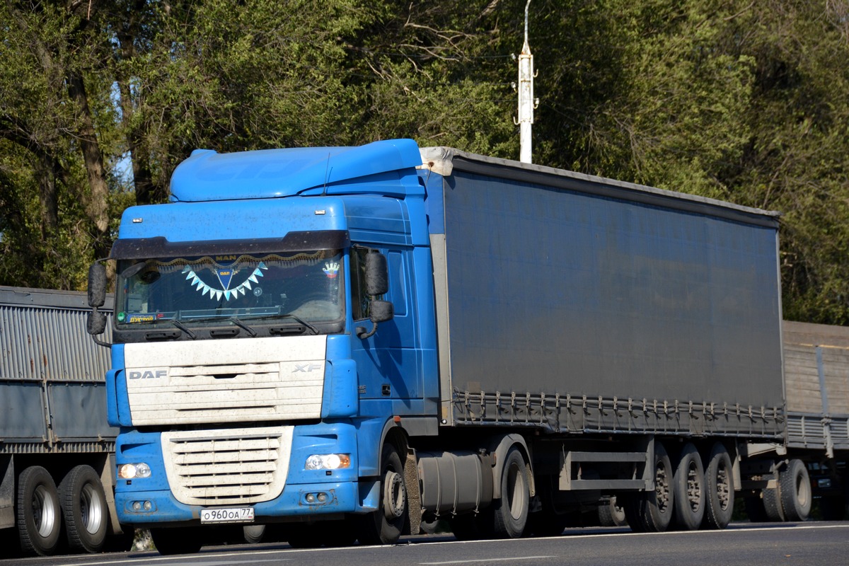 Москва, № О 960 ОА 77 — DAF XF105 FT