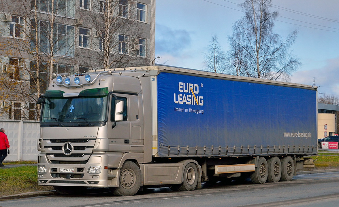 Архангельская область, № К 319 НР 29 — Mercedes-Benz Actros ('2003) 1844