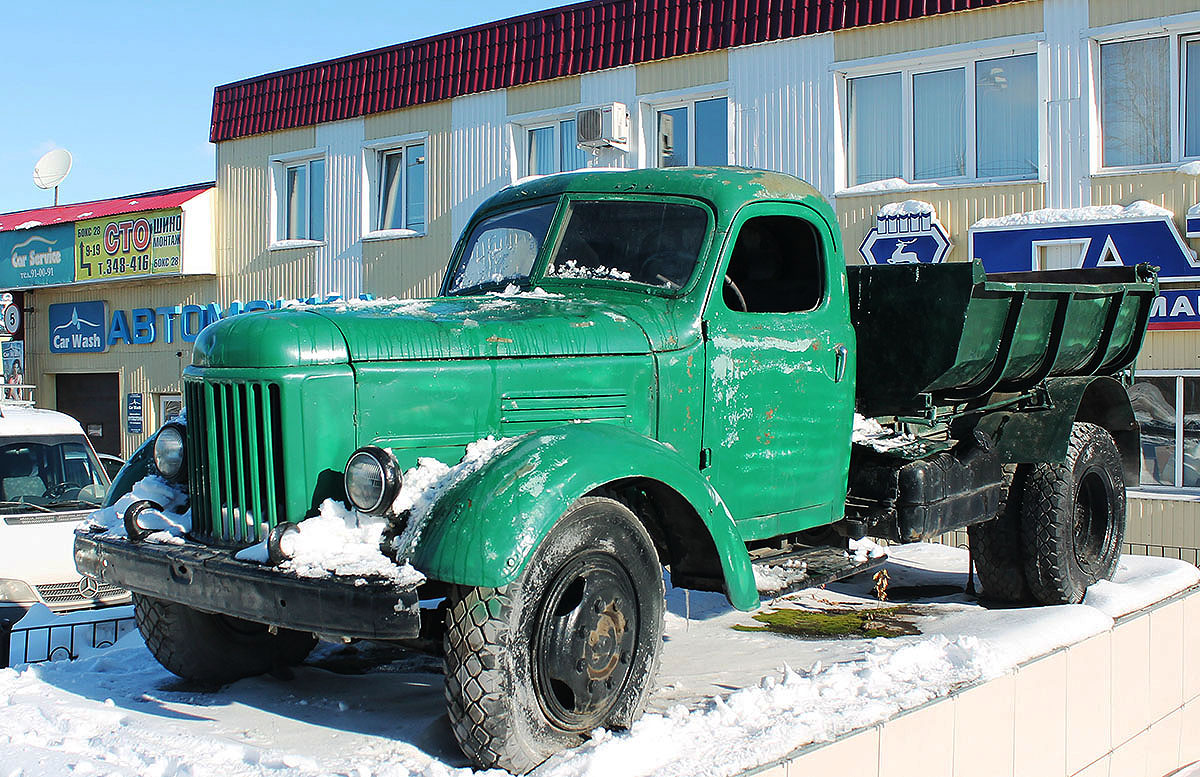 Омская область, № (55) Б/Н 0011 — ЗИС-150; Омская область — Автомобили на постаментах; Техника на постаментах, памятники (Омская область)