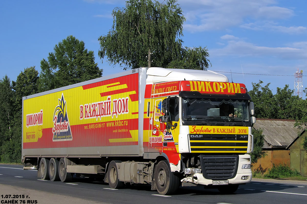 Московская область, № У 042 ЕС 750 — DAF XF105 FT