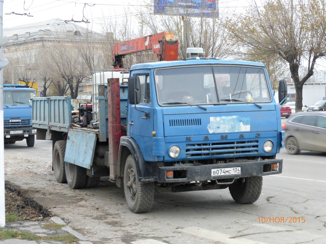 Волгоградская область, № В 074 МС 134 — КамАЗ-53212