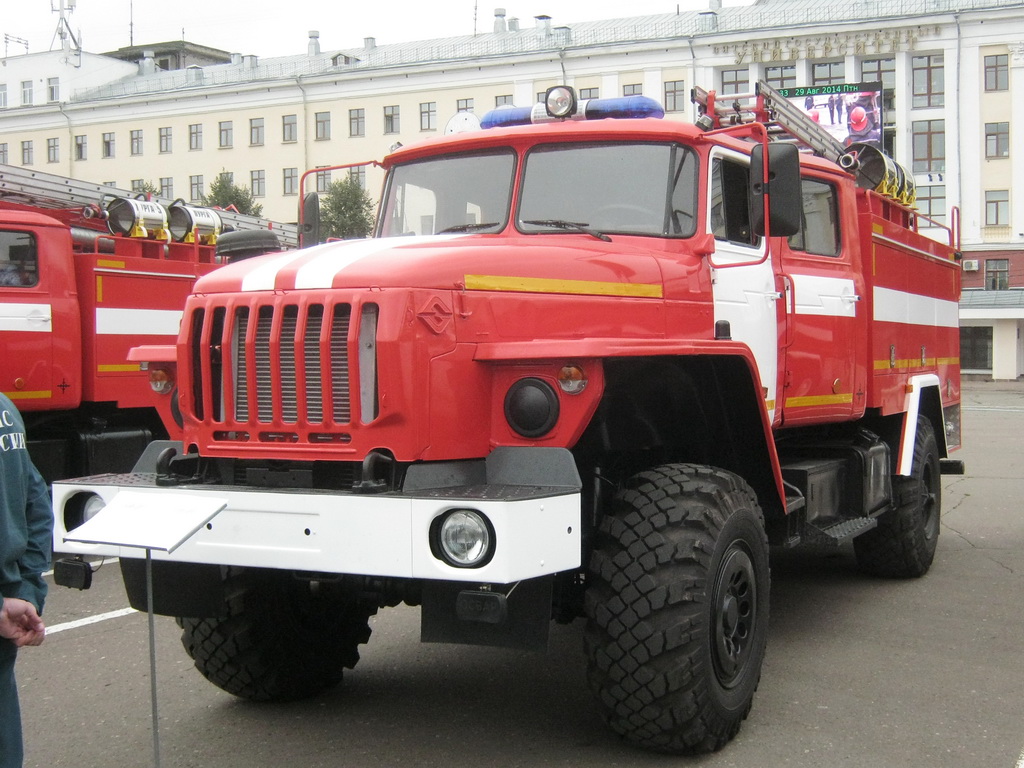 Кировская область, № В 002 ОХ 43 — Урал-43206-71