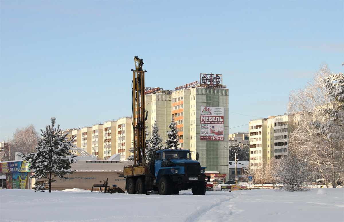 Красноярский край, № Е 189 МУ 124 — Урал-4320 / 5557 (общая модель)