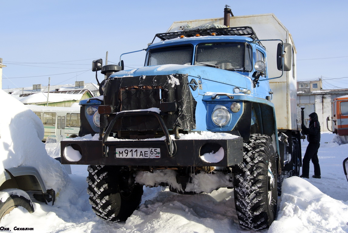 Сахалинская область, № М 911 АЕ 65 — Урал-4320-41