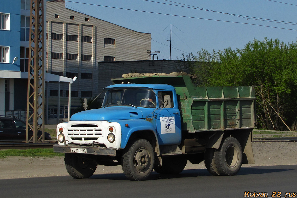 Алтайский край, № У 671 ВО 22 — ЗИЛ-495810