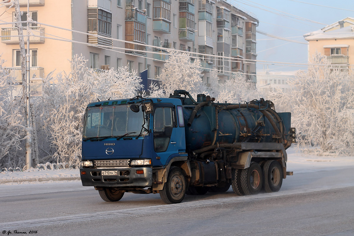 Саха (Якутия), № Е 710 МН 14 — Hino Profia