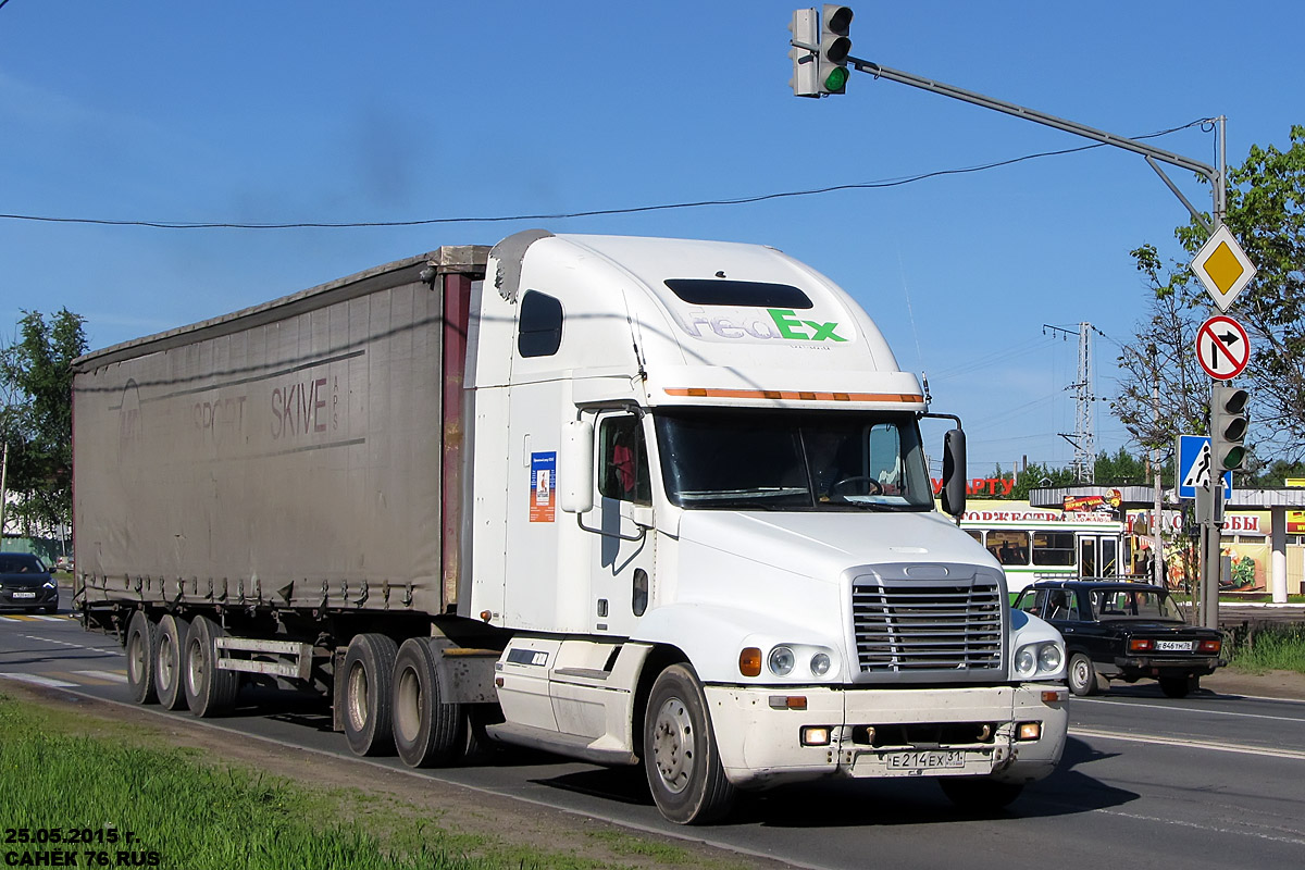 Белгородская область, № Е 214 ЕХ 31 — Freightliner Century Class