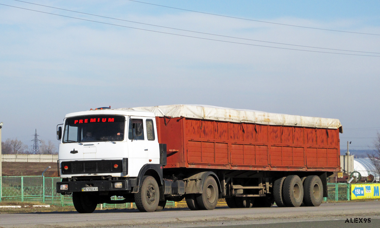 Днепропетровская область, № АЕ 5702 АІ — МАЗ-54329