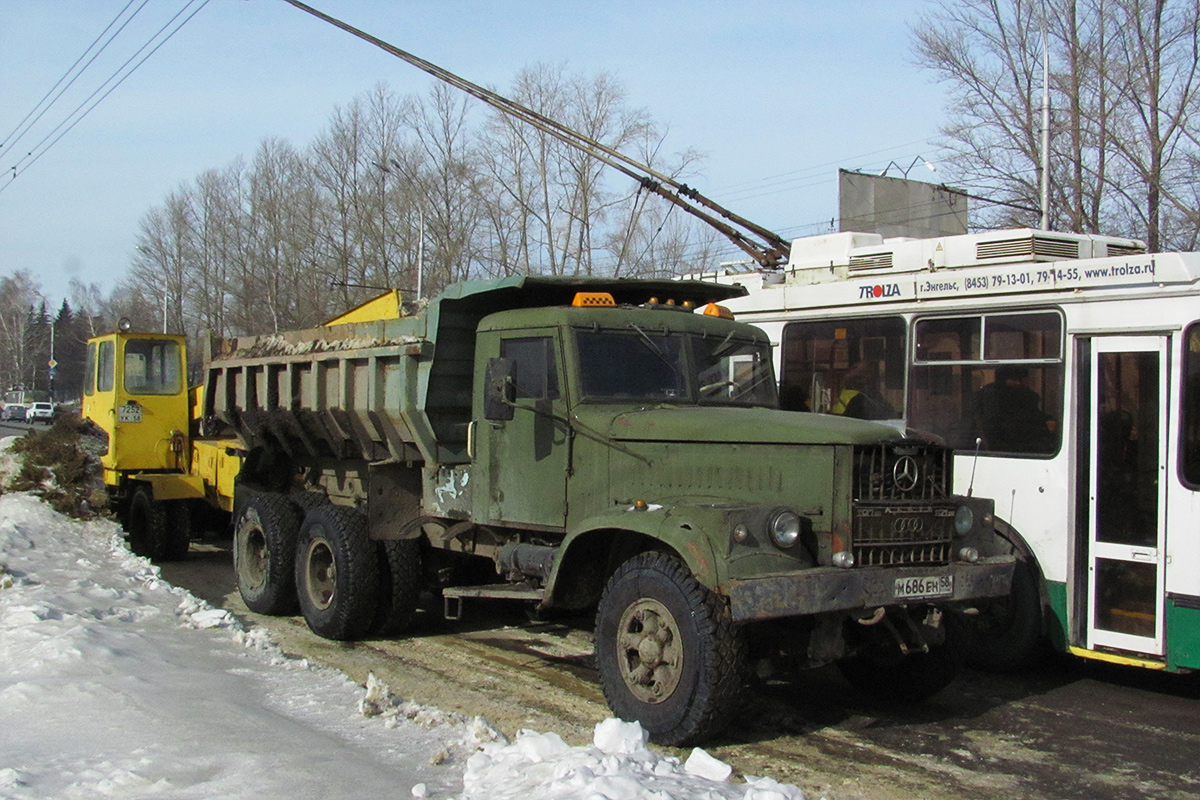 Пензенская область, № М 686 ЕН 58 — КрАЗ-256Б1