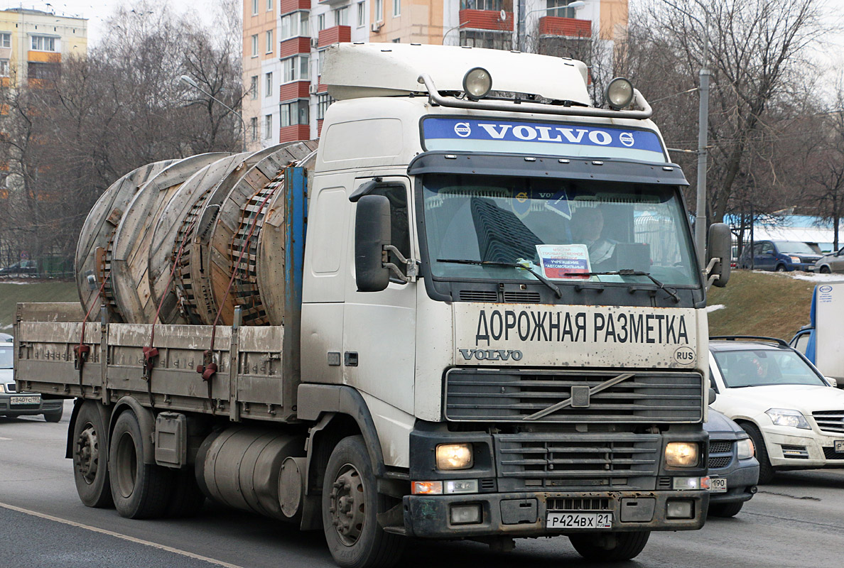 Чувашия, № Р 424 ВХ 21 — Volvo ('1993) FH12.380