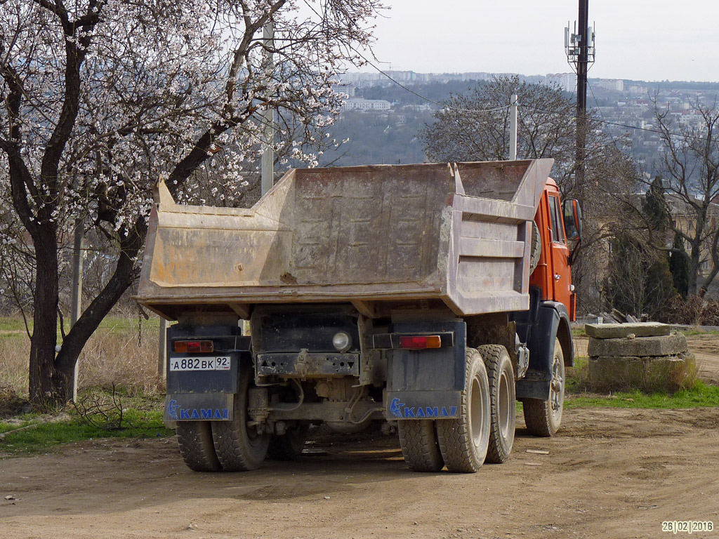 Севастополь, № А 882 ВК 92 — КамАЗ-5511