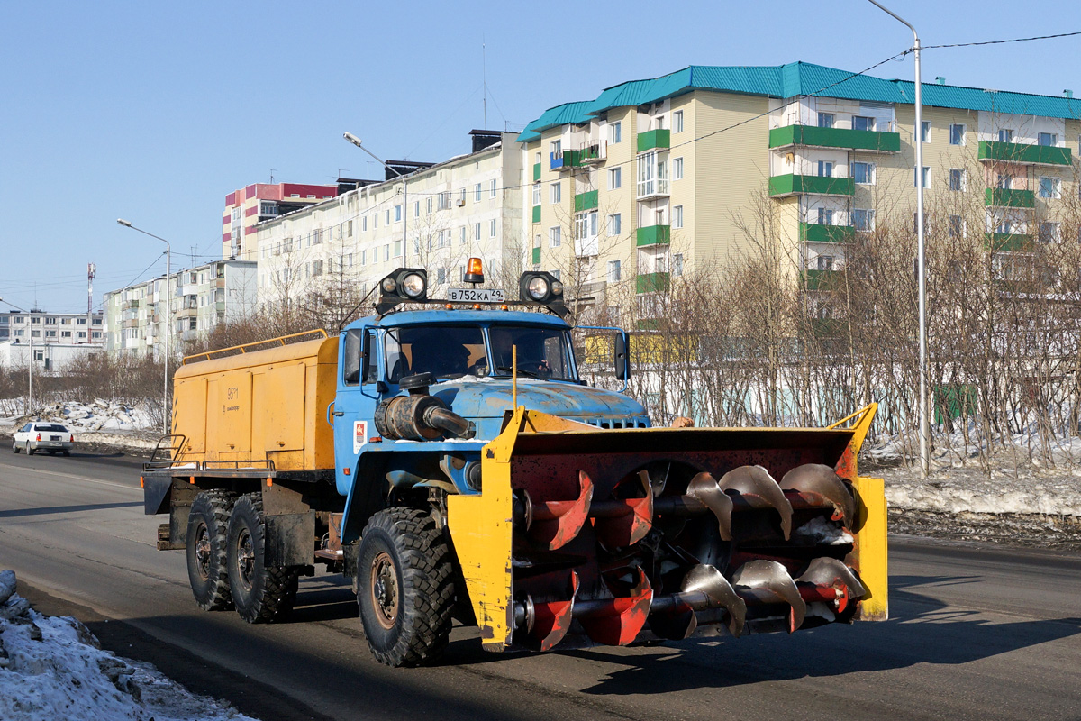 Магаданская область, № В 752 КА 49 — Урал-4320-41