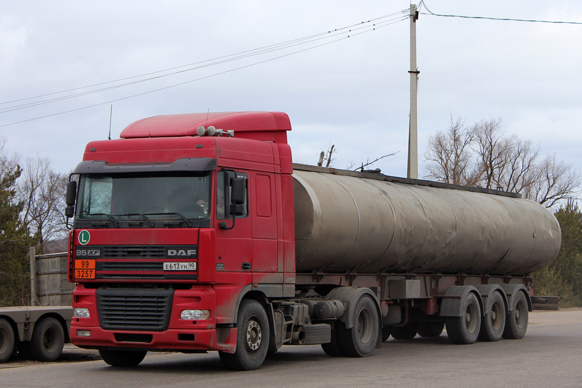 Московская область, № Е 613 УН 90 — DAF 95XF FT