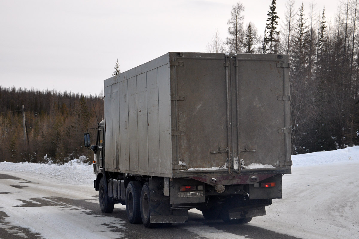 Хакасия, № Т 741 ВВ 19 — КамАЗ-53212