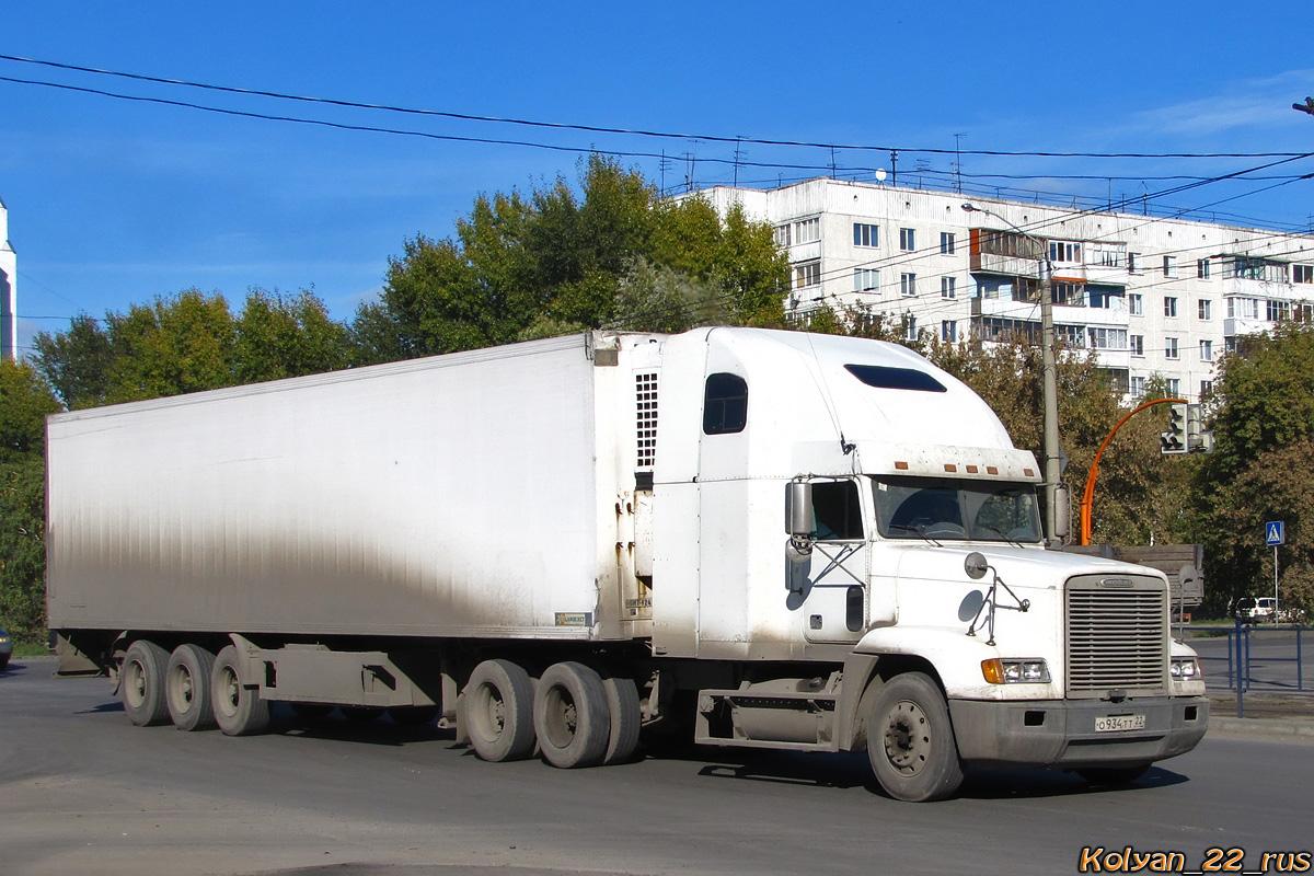 Алтайский край, № О 934 ТТ 22 — Freightliner FLD 120